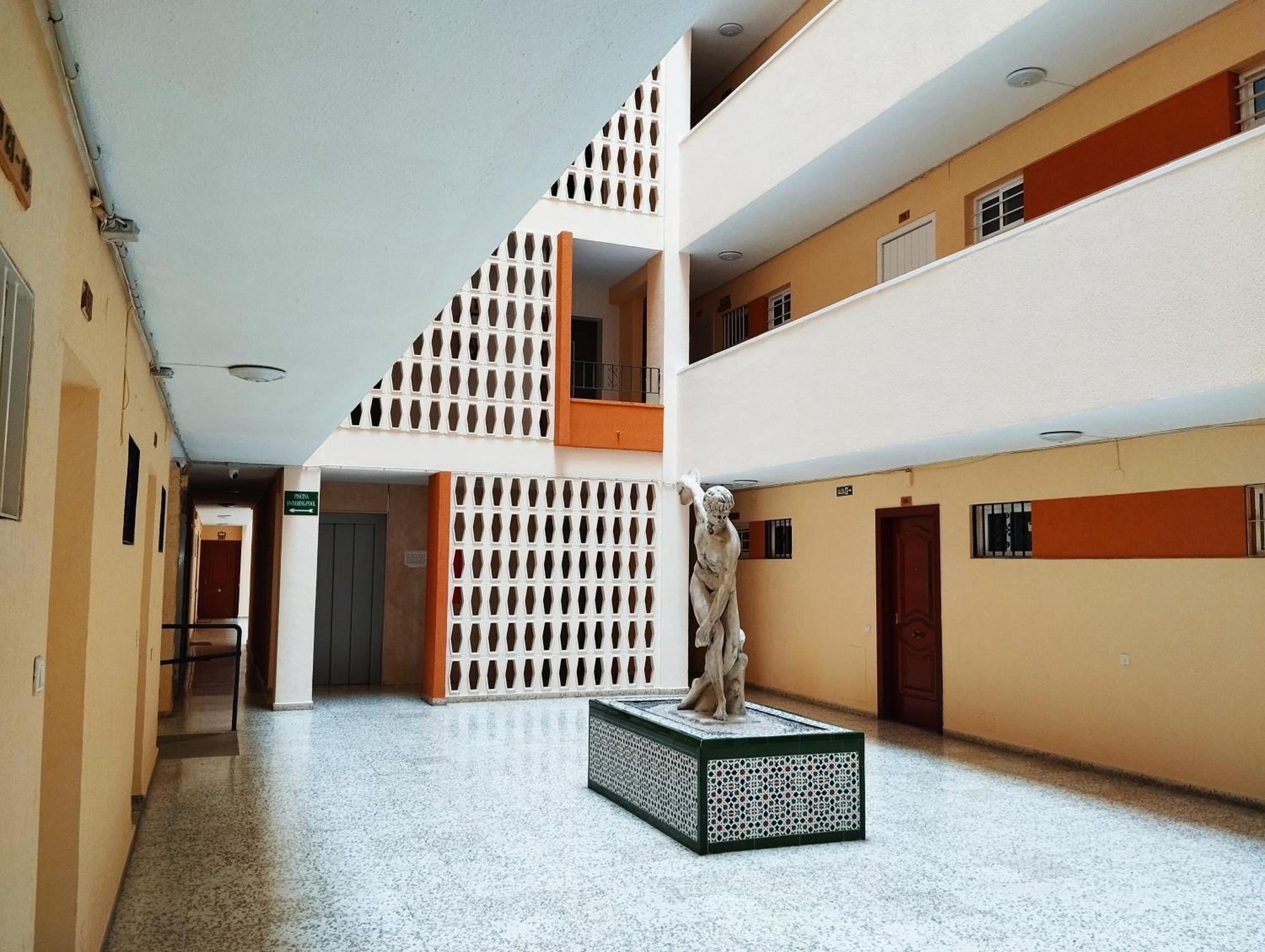Apartamento Aguila เบนัลมาเดนา ภายนอก รูปภาพ