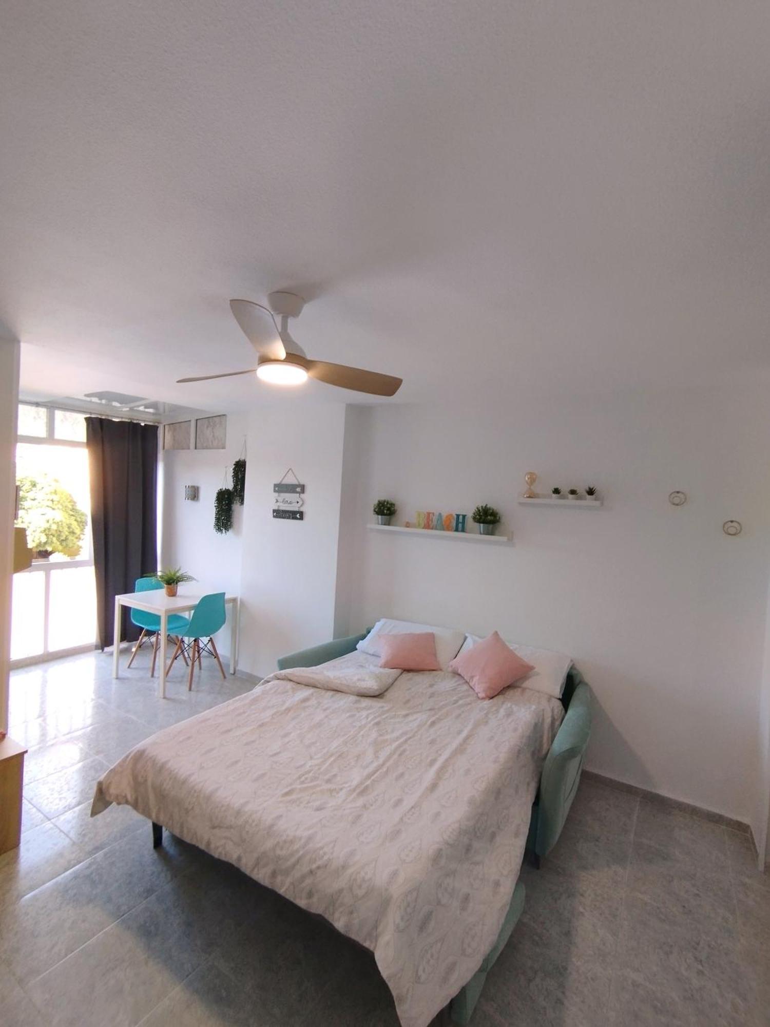 Apartamento Aguila เบนัลมาเดนา ภายนอก รูปภาพ