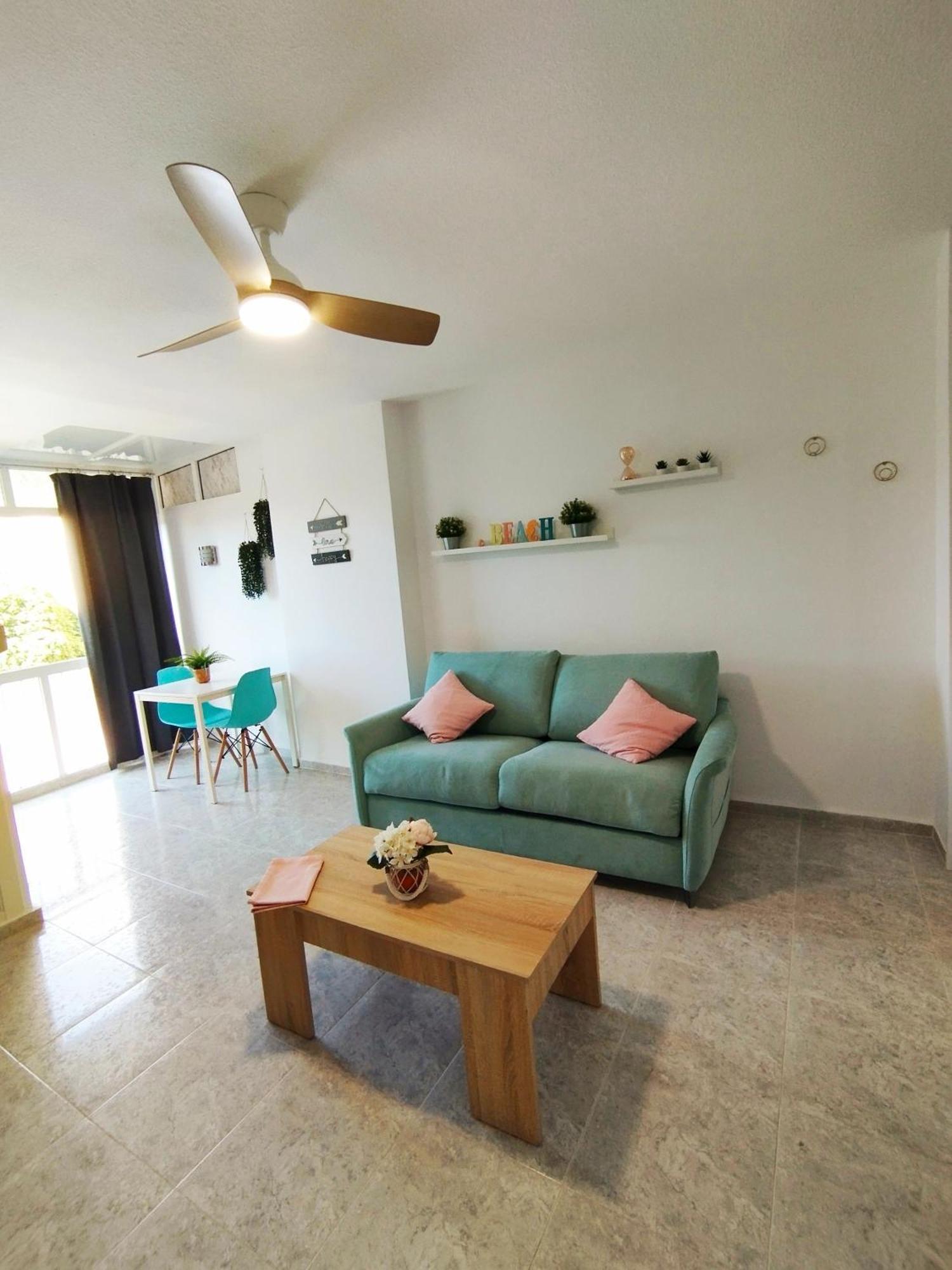 Apartamento Aguila เบนัลมาเดนา ภายนอก รูปภาพ